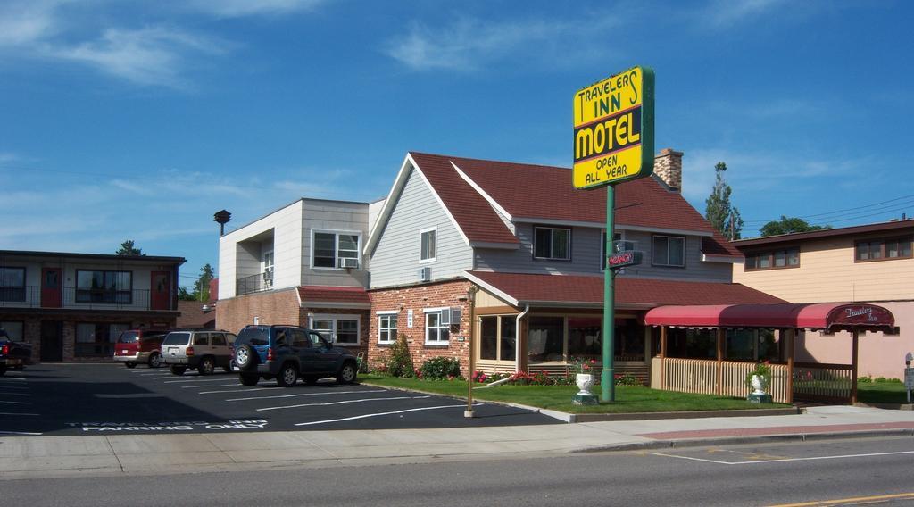 Travelers Inn Motel Eagle River Exterior photo